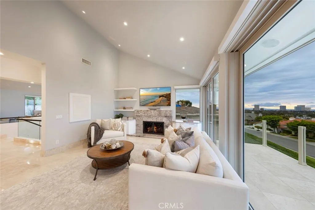 Newport Beach, California 92660, United States, 3 Bedrooms Bedrooms, ,4 BathroomsBathrooms,Residential,Active,135588