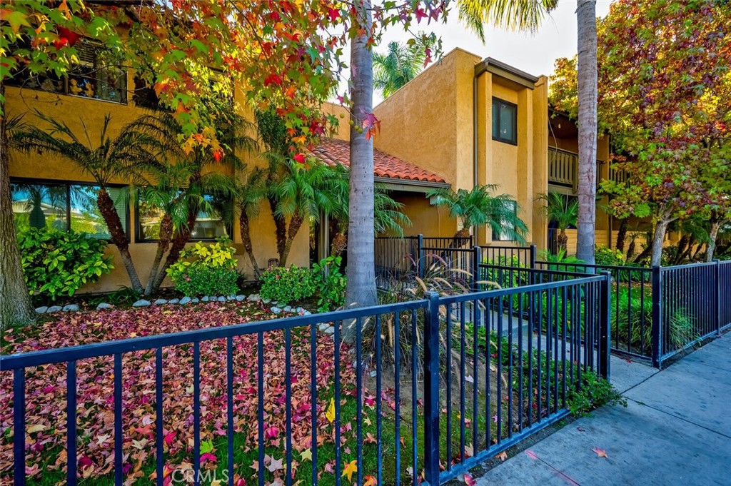 Alamitos Beach (AB) - Residential Lease