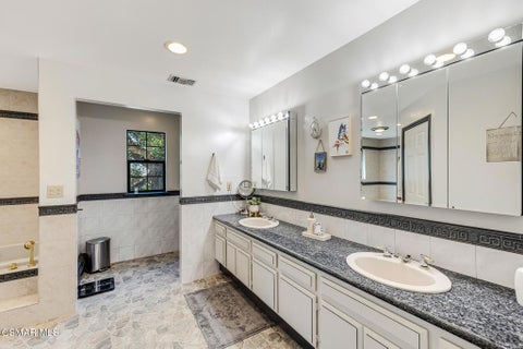 Tiny photo for 1365 Oak Avenue, Fillmore, CA 93015 (MLS # 226002123)