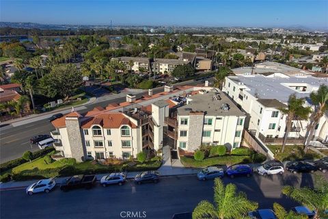4494 Mentone 19 San Diego CA 92107