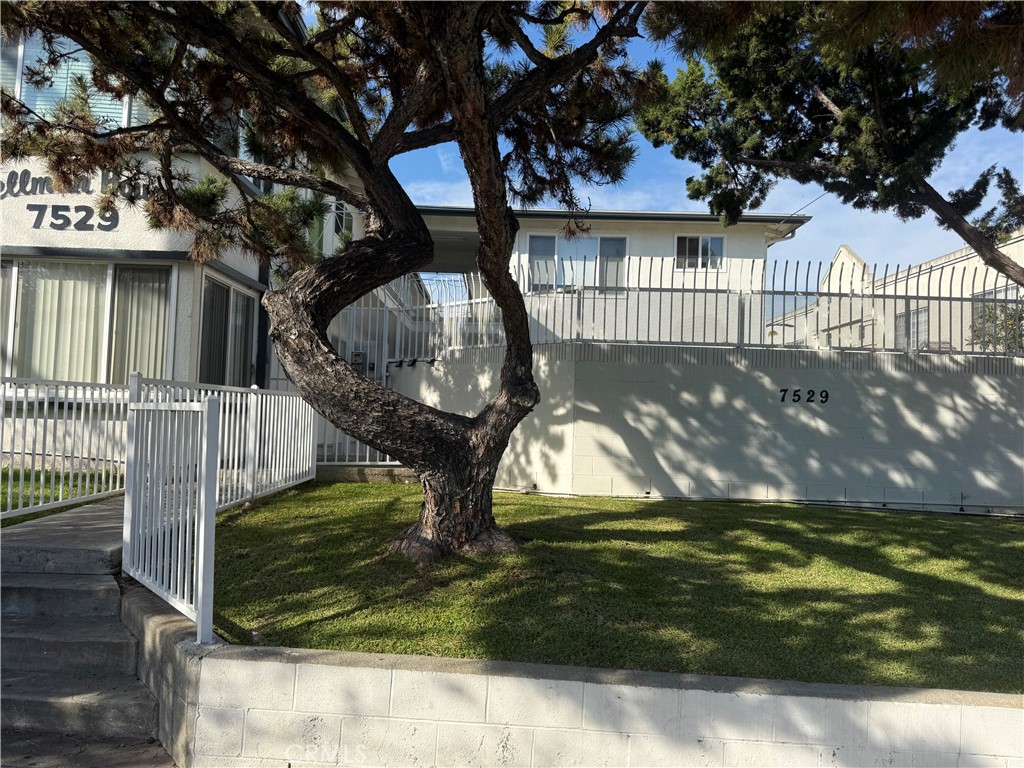 7529 Hellman Avenue 14