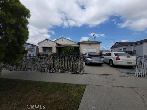 Photo of 1307 S Grandee Avenue, Compton, CA 90220 (MLS # SB25098122) Photo of 1307 S Grandee Avenue, Compton, CA 90220 (MLS # SB25098122)