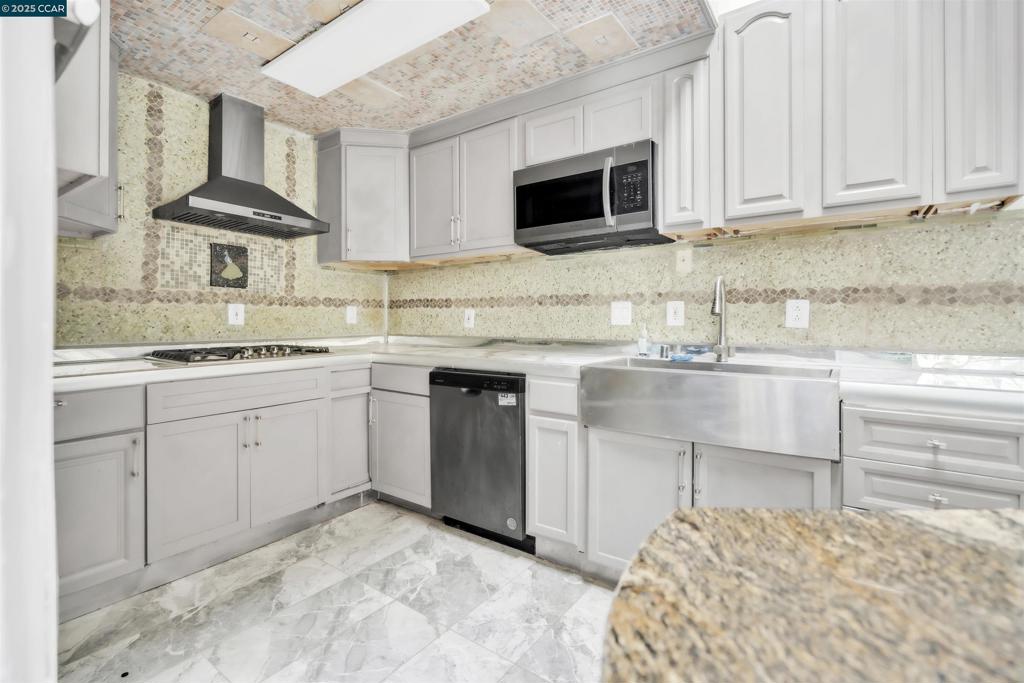 WINDSOR TERRACE - Residential