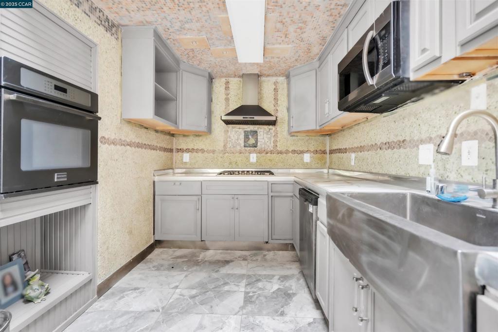 WINDSOR TERRACE - Residential