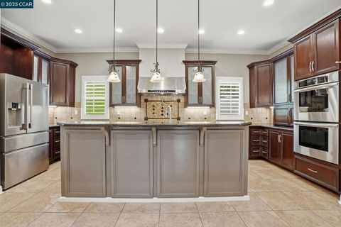 3025 Sunflower Dr Antioch CA 94531