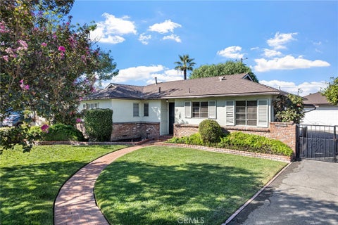 Photo of 131 S Leaf AVE, West Covina, CA 91791 (MLS # CV26217616)