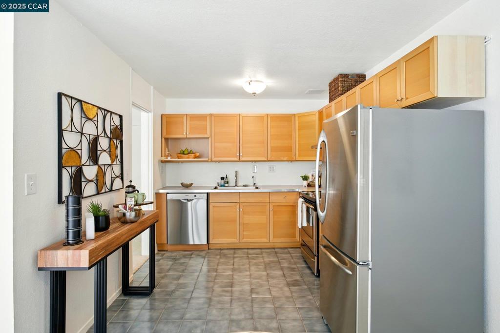ADAMS POINT - Residential