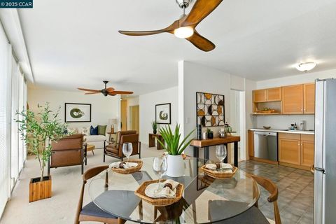 Photo of 193 Montecito Ave #303, Oakland, CA 94610 (MLS # 41113441)