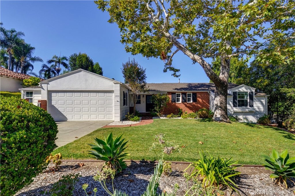 14044 Eastridge