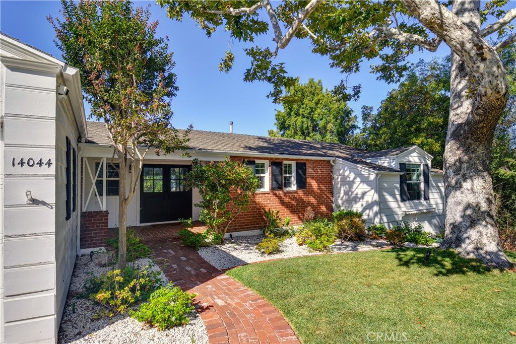 14044 Eastridge