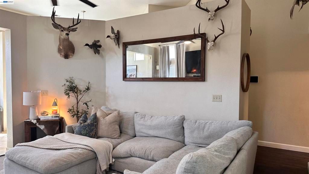 Photo of 502 Chablis Way, Manteca, CA 95337 (MLS # 41128933)