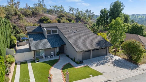 Photo of 902 Calle Carrillo, San Dimas, CA 91773 (MLS # AR26208049)