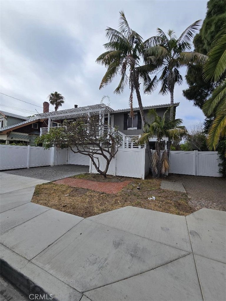 544 Bernard Street