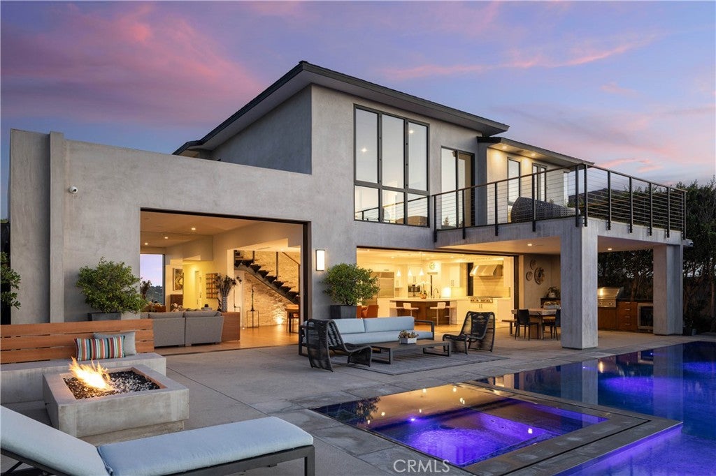 Photo of 2975 CATALPA STREET ST, Newport Beach, CA 92660 (MLS # LG26202015)