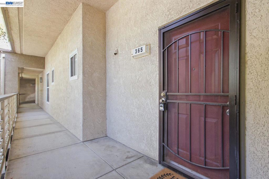 685 Dartmore Ln Ln 365, Hayward CA 94544