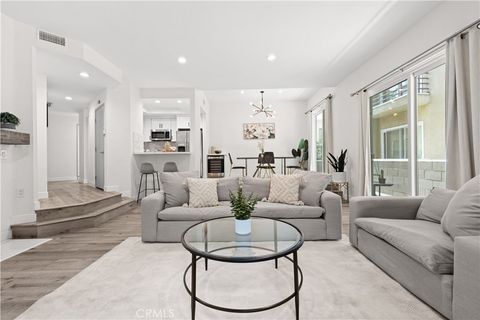 Photo of 11949 Goshen Avenue #110, Los Angeles, CA 90049 (MLS # SR26082518)