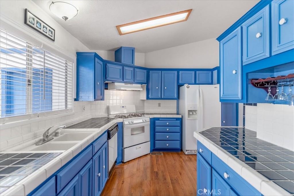 28920 Calle Alta