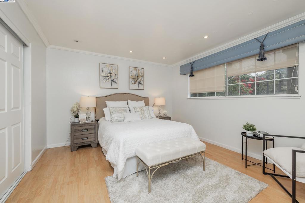 MILPITAS - Residential