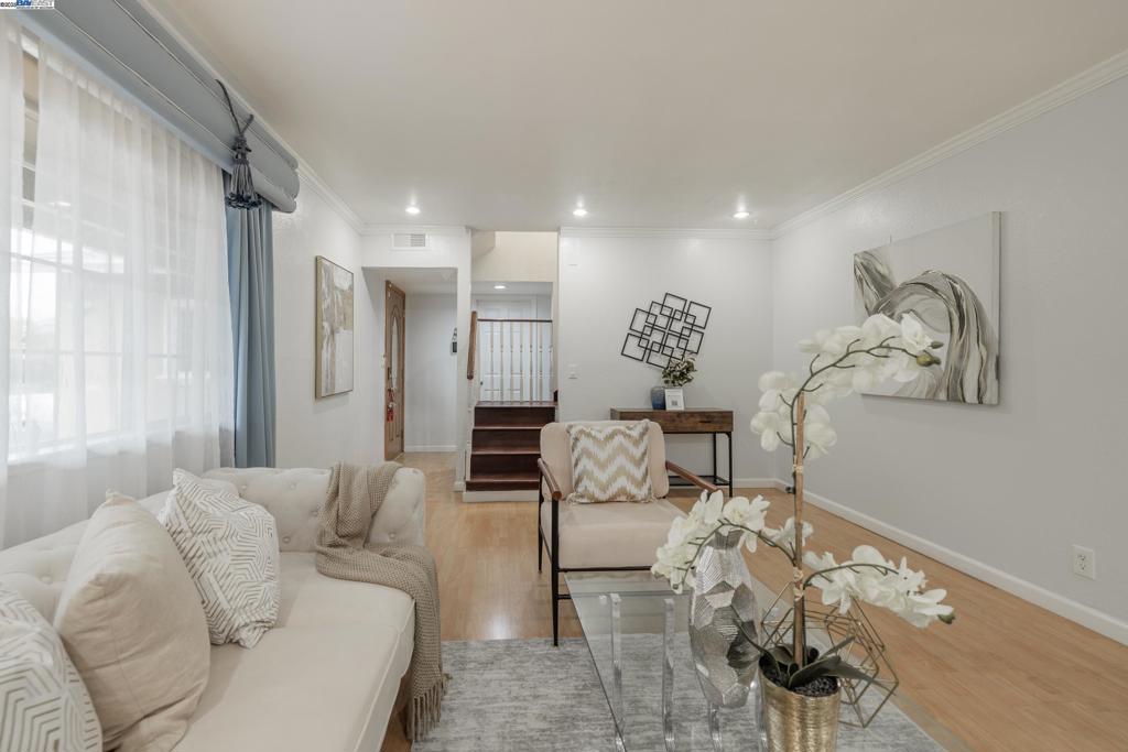 MILPITAS - Residential