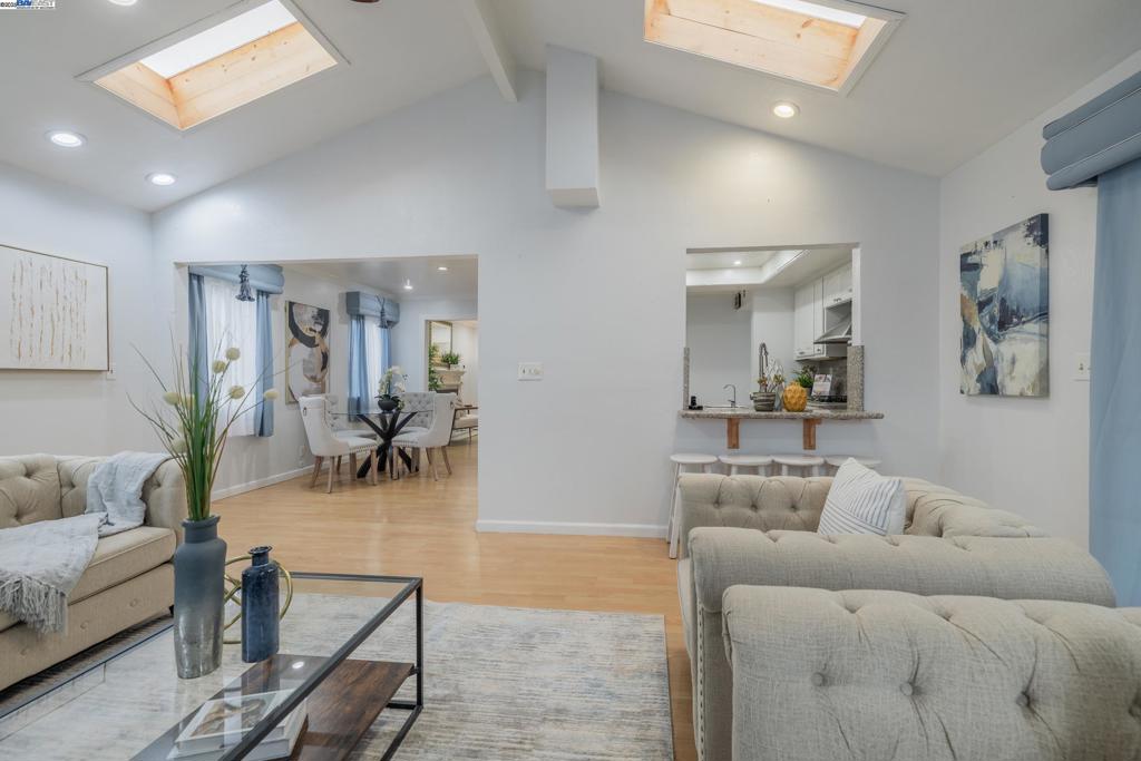 MILPITAS - Residential