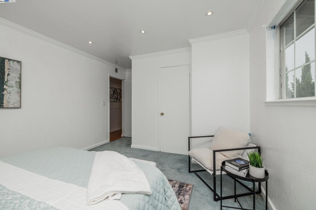 MILPITAS - Residential