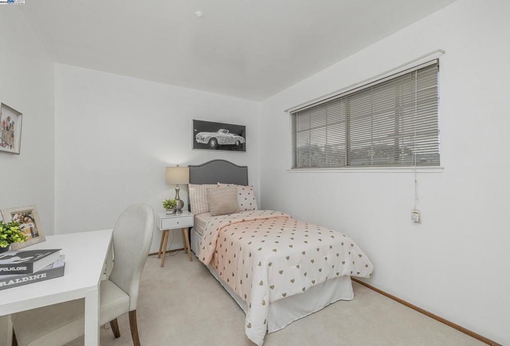 MILPITAS - Residential