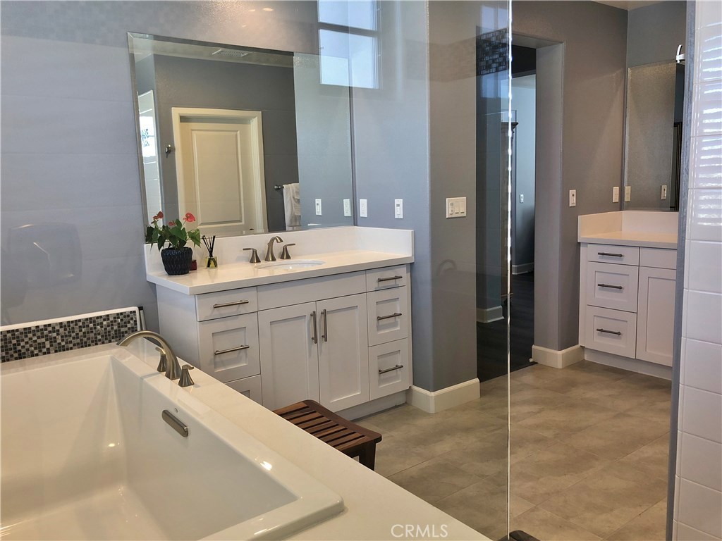 Aqua at Sea Summit - Residential Lease