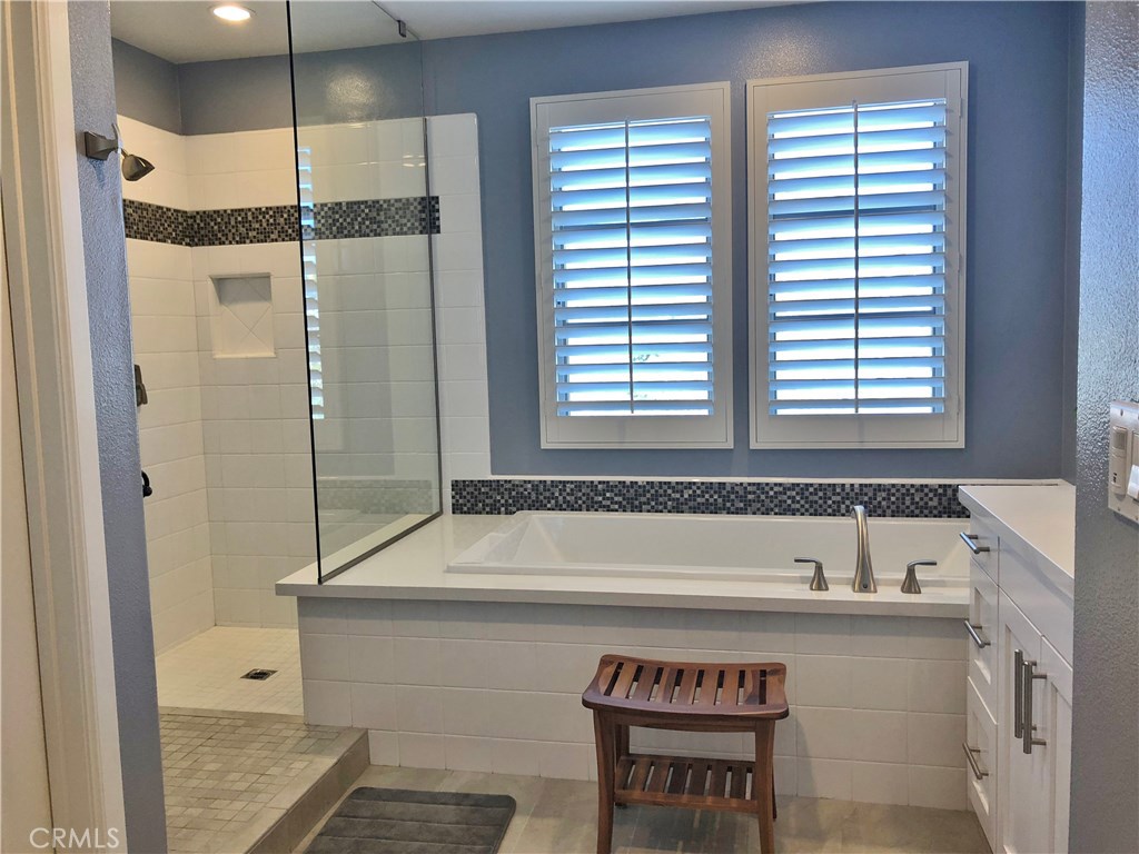 Aqua at Sea Summit - Residential Lease