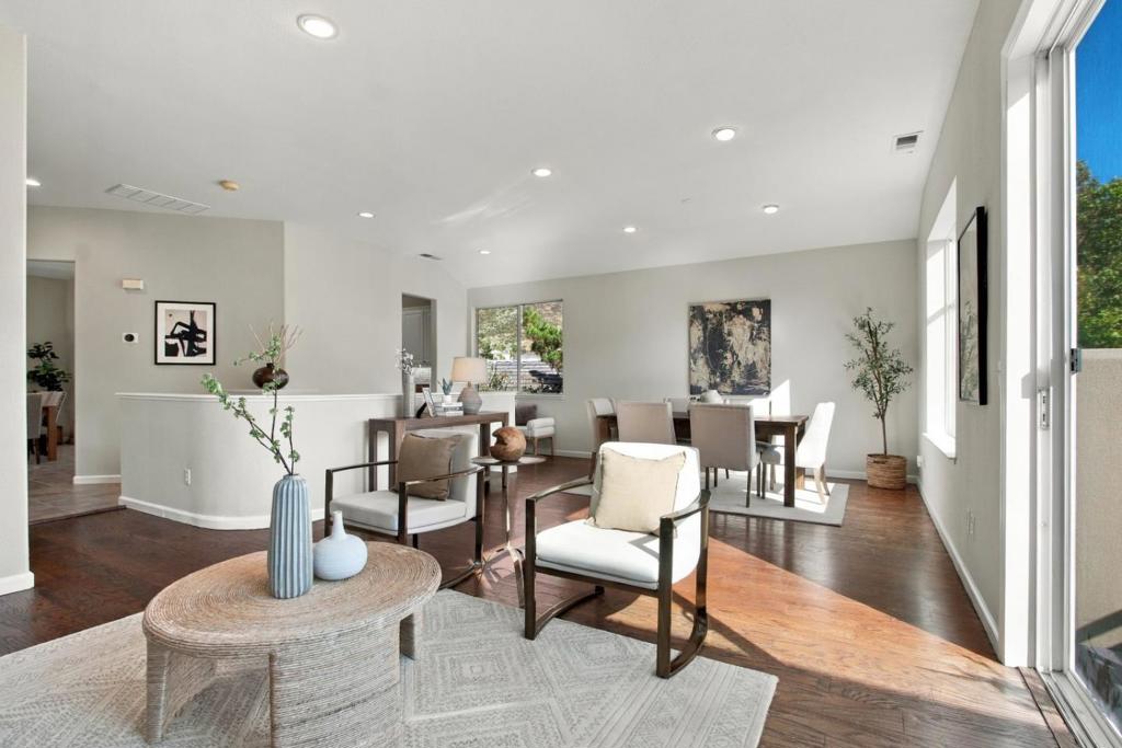33 Northcrest Drive