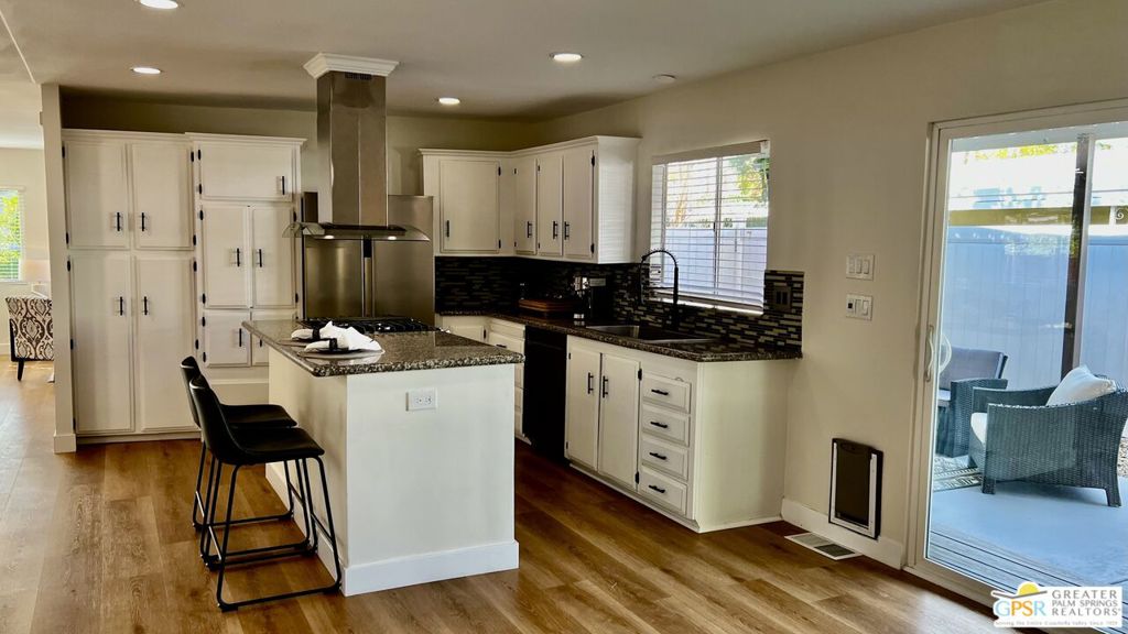 Date Palm Country Cl - Manufactured In Park