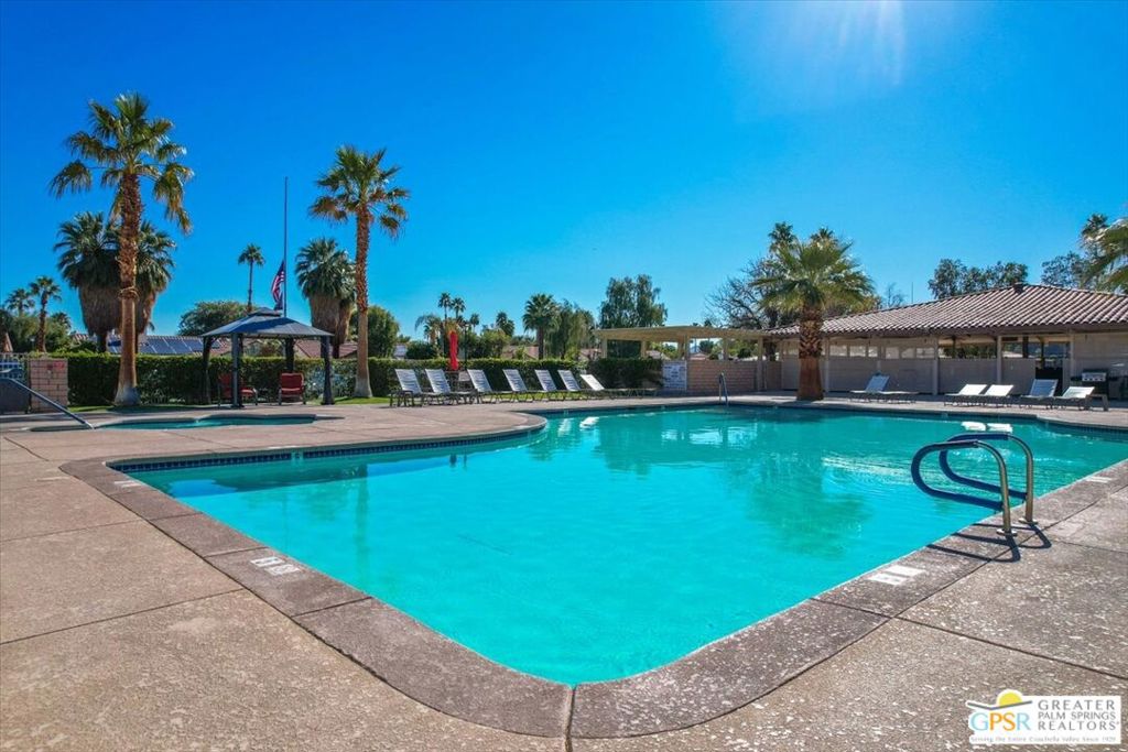 Date Palm Country Cl - Manufactured In Park