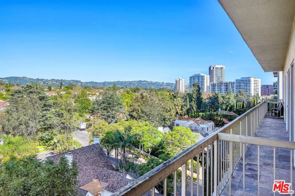 Photo of 10751 Wilshire Boulevard #909, Los Angeles, CA 90024 (MLS # 26645839)