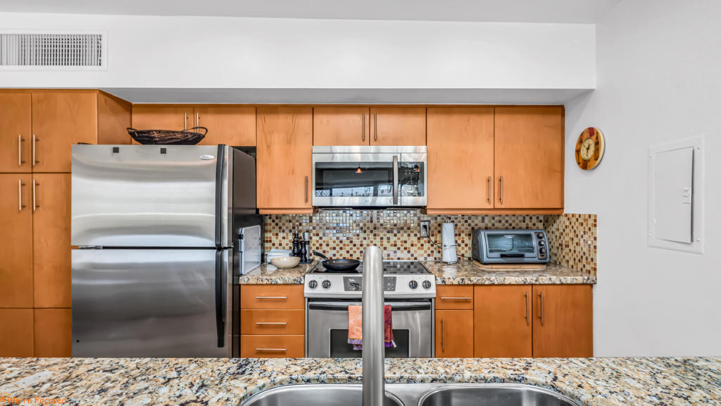 Smoketree Racquet Cl - Residential Lease
