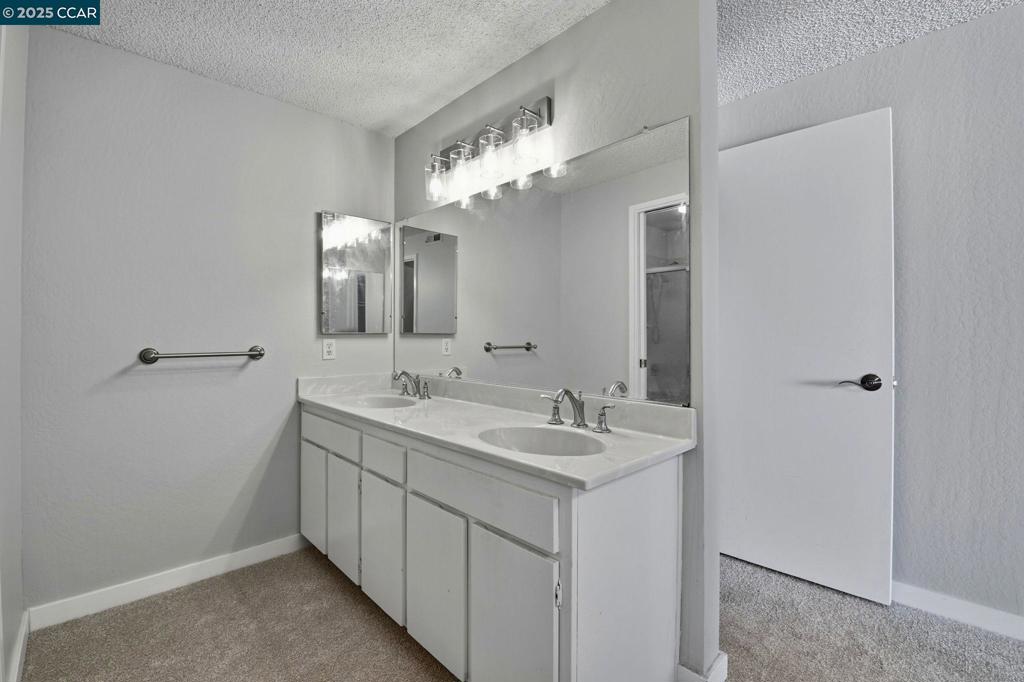 ROSSMOOR - Residential