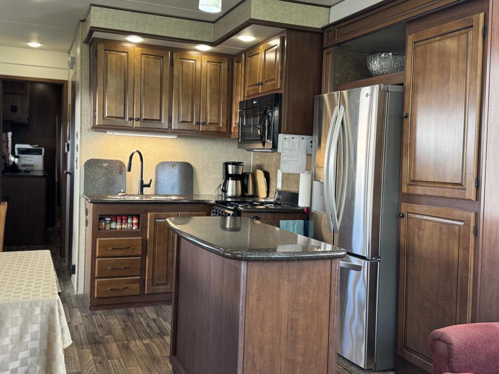 Rancho Casa Blanca - Manufactured In Park