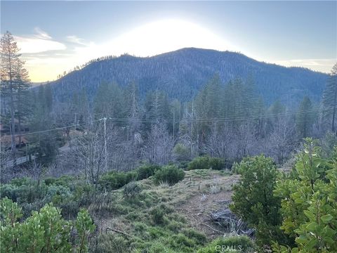 Photo of 16749 Starview Loop Road, Cobb, CA 95426 (MLS # LC26028213)