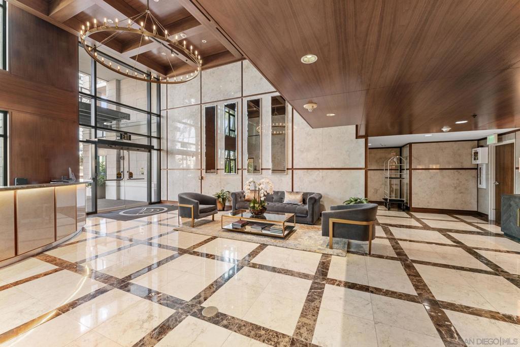 1199 Pacific Hwy 704