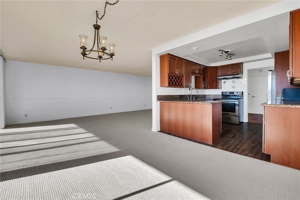 32614 Coastsite 305E