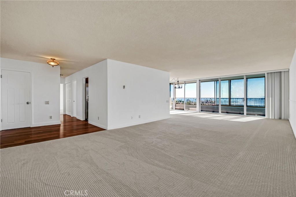 32614 Coastsite 305E