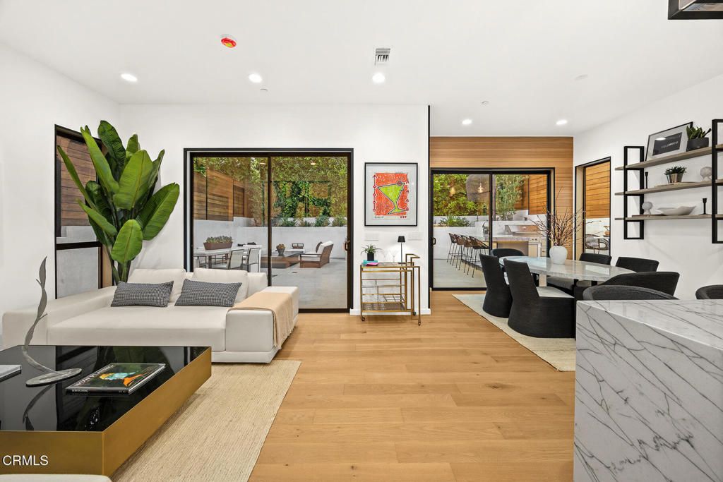 Photo of 10747 Valleyheart Drive, Studio City, CA 91604 (MLS # P1-25627)