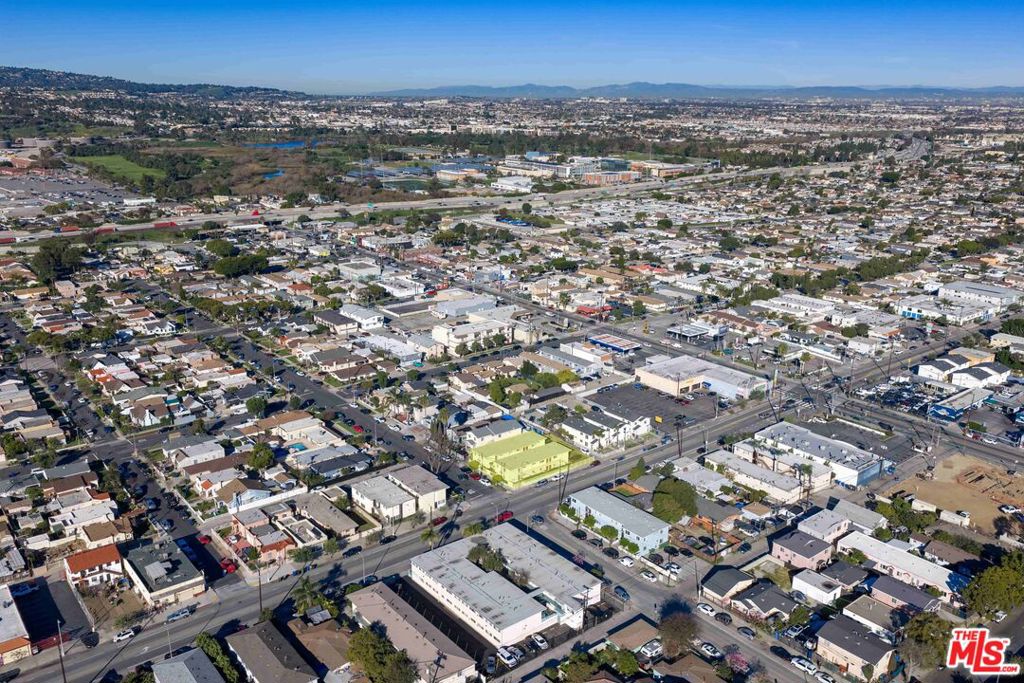 1001 & 1005 W G Street