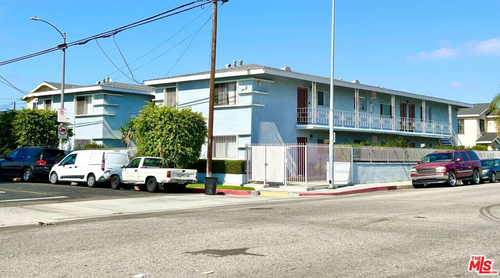 1001 & 1005 W G Street