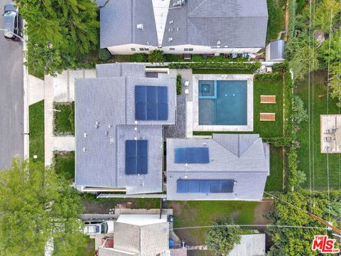 Tiny photo for 5935 Yarmouth Avenue, Encino, CA 91316 (MLS # 26636297)