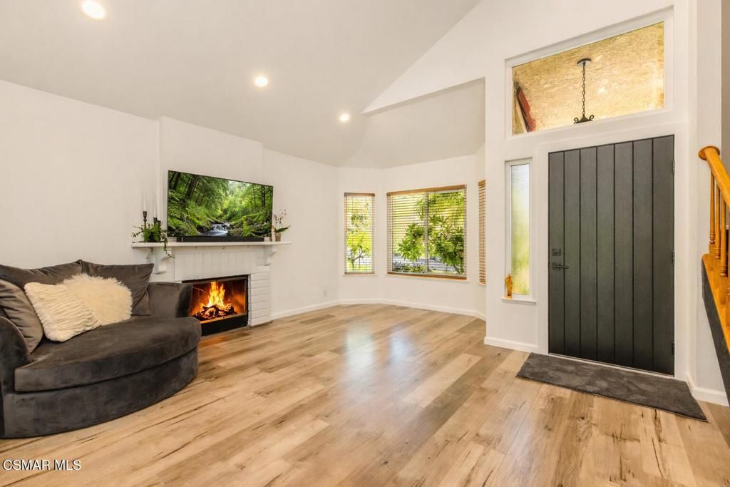 Photo of 6825 Eaglehaven Lane, Oak Park, CA 91377 (MLS # 226001312)