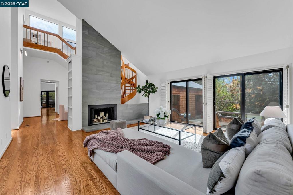 TICE VALLEY OAKS - Residential