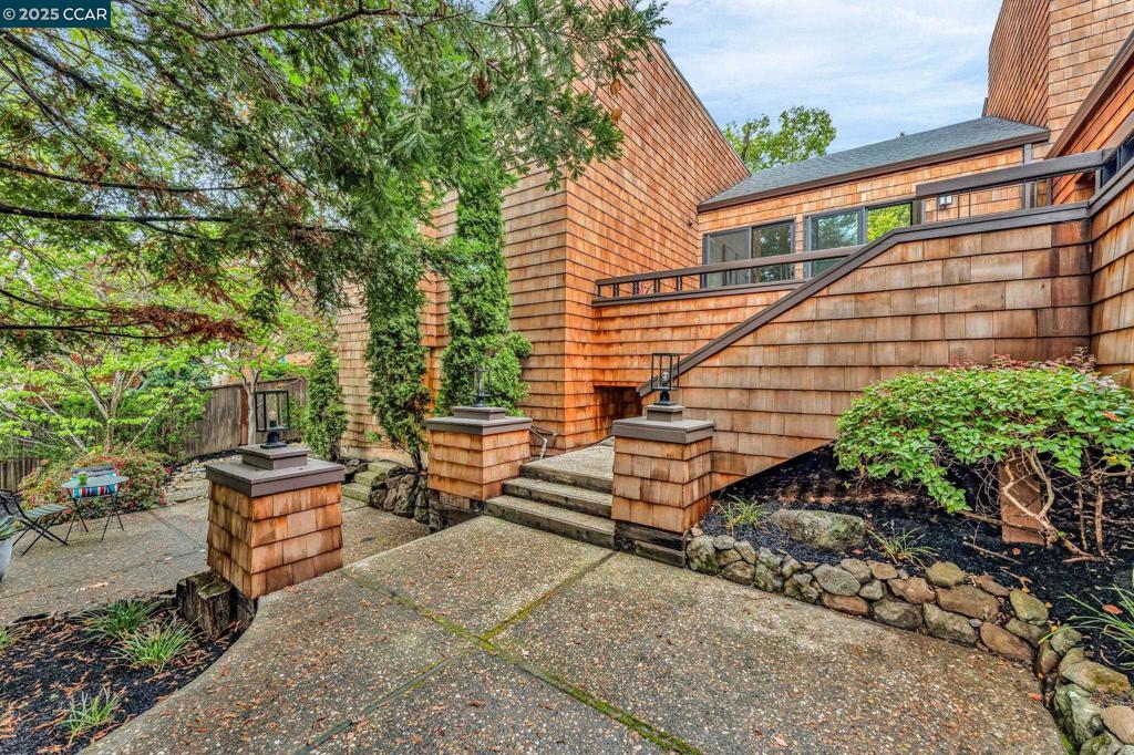 TICE VALLEY OAKS - Residential