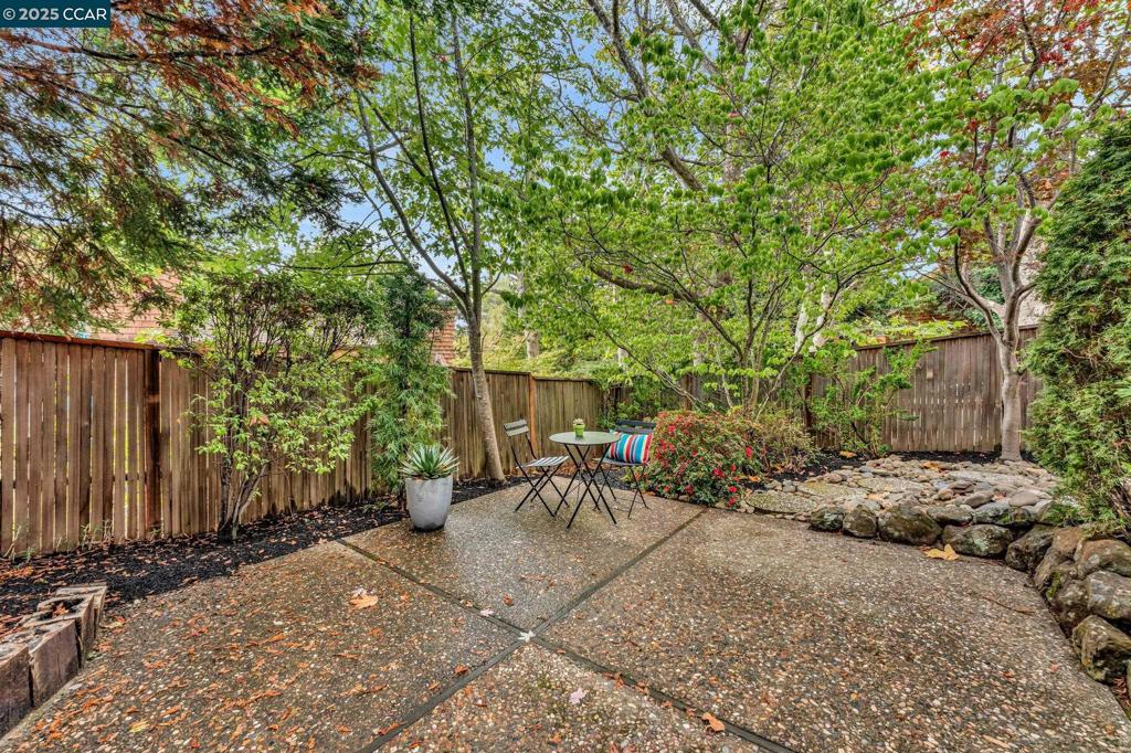 TICE VALLEY OAKS - Residential