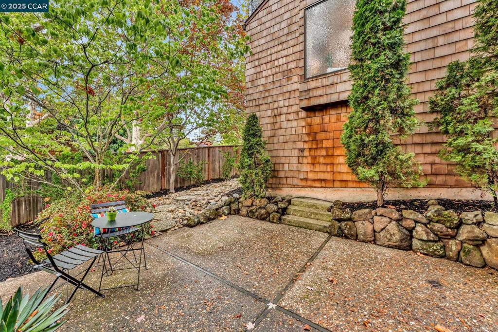 TICE VALLEY OAKS - Residential