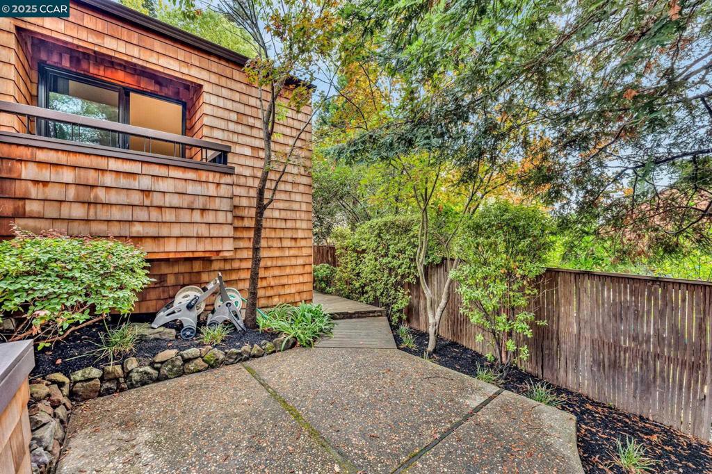 TICE VALLEY OAKS - Residential