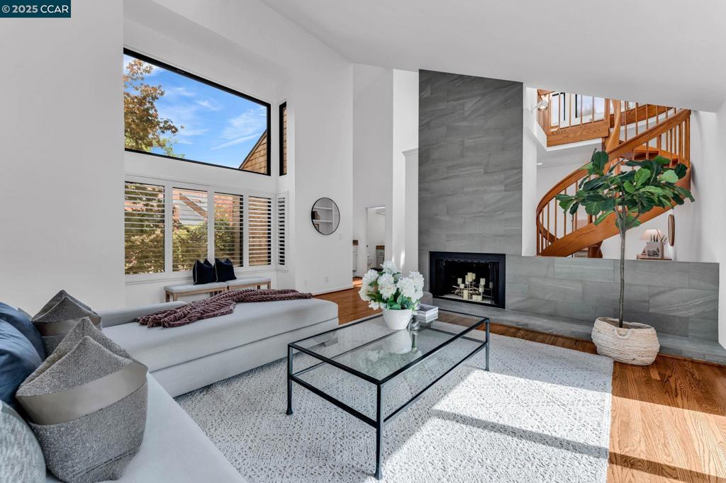 TICE VALLEY OAKS - Residential